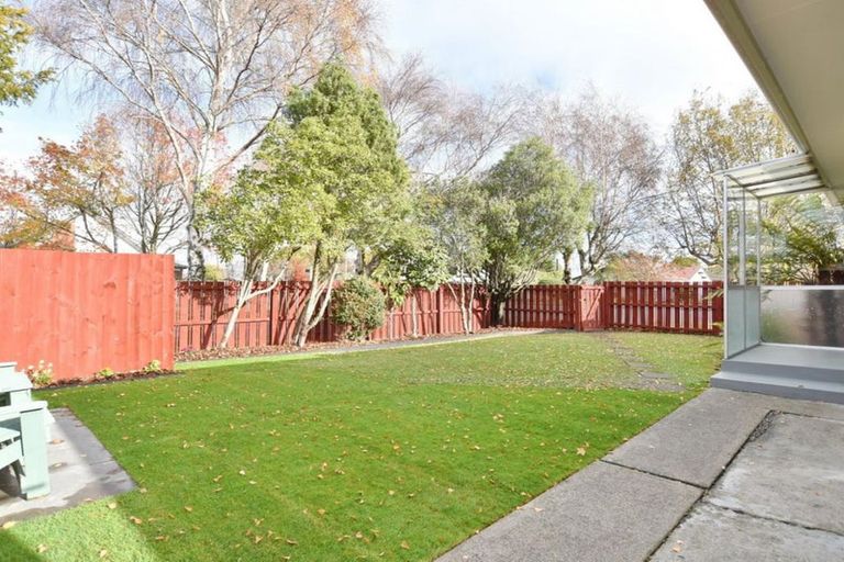 Photo of property in 1/73 Sabys Road, Halswell, Christchurch, 8025