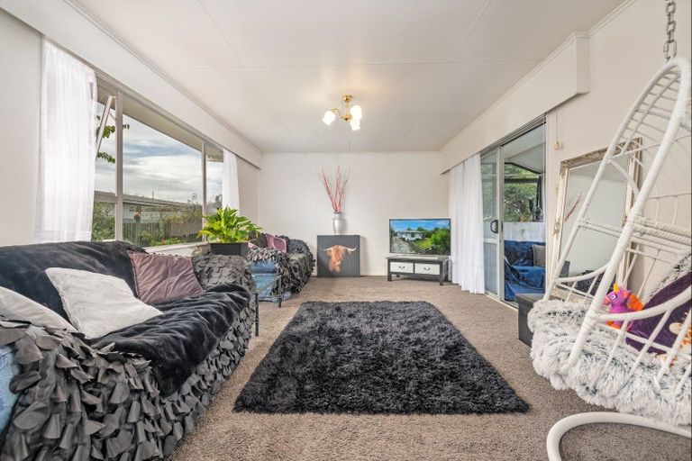 Photo of property in 46 Monowai Place, Westbrook, Palmerston North, 4412