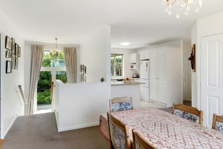 Photo of property in 12 Kaikomako Place, Cass Bay, Lyttelton, 8082