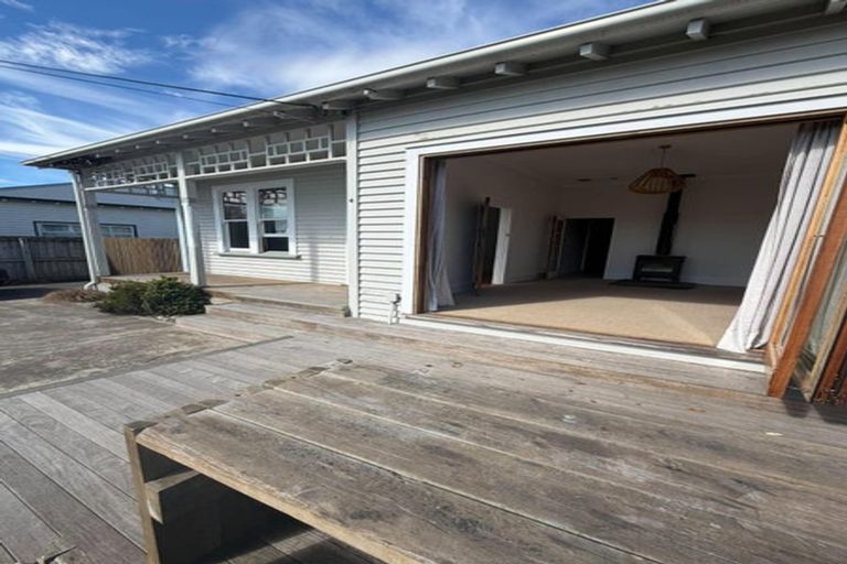 Photo of property in 4 Glasgow Street, Phillipstown, Christchurch, 8011