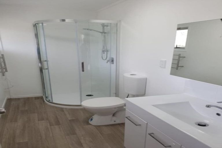 Photo of property in 64 Glenvar Road, Torbay, Auckland, 0630