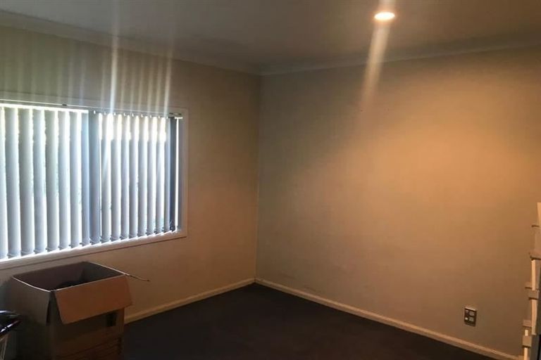 Photo of property in 20 Riverwood Boulevard, Redwood, Christchurch, 8051