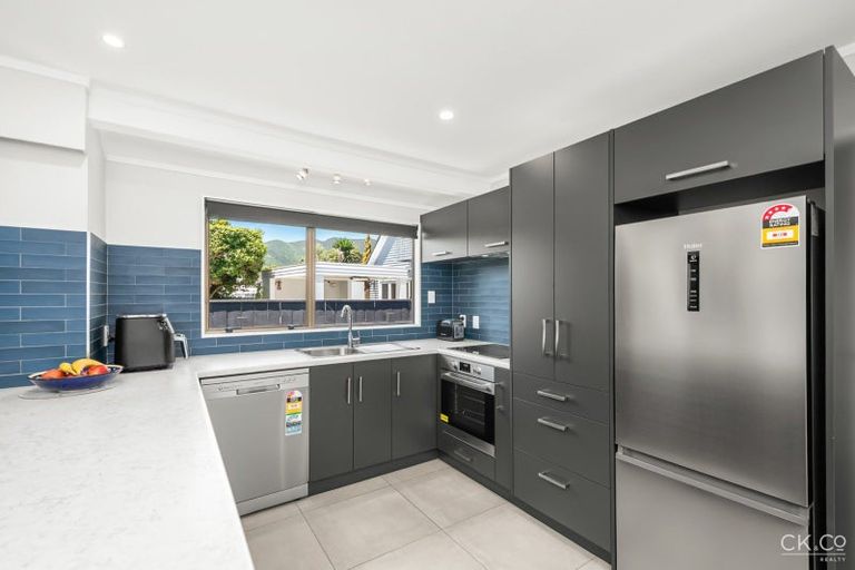 Photo of property in 19b Totara Crescent, Woburn, Lower Hutt, 5010