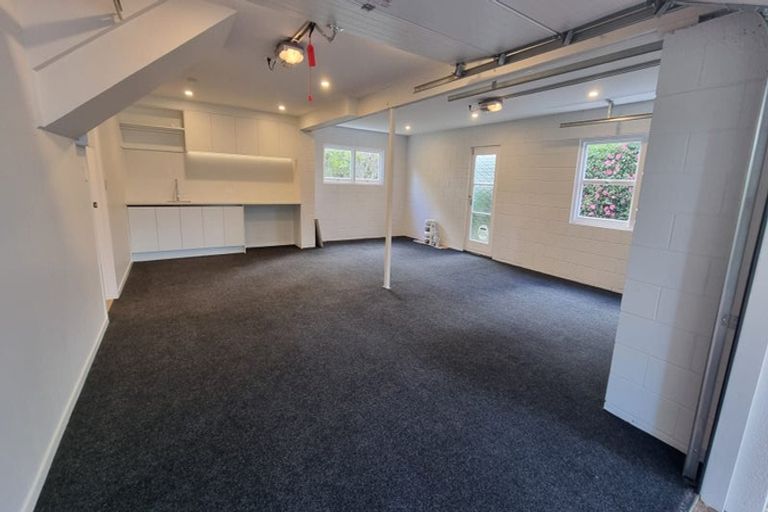 Photo of property in 4 Kerrymaria Place, Hillcrest, Auckland, 0627