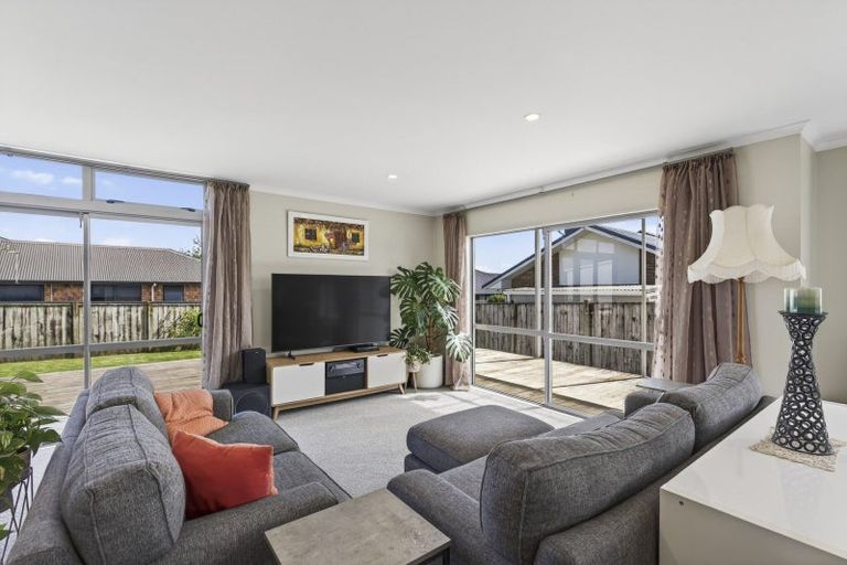 Photo of property in 46 Dillon Drive, Bell Block, New Plymouth, 4312