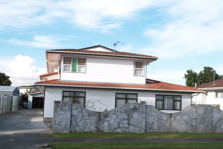 Photo of property in 5 Chelburn Crescent, Mangere East, Auckland, 2024