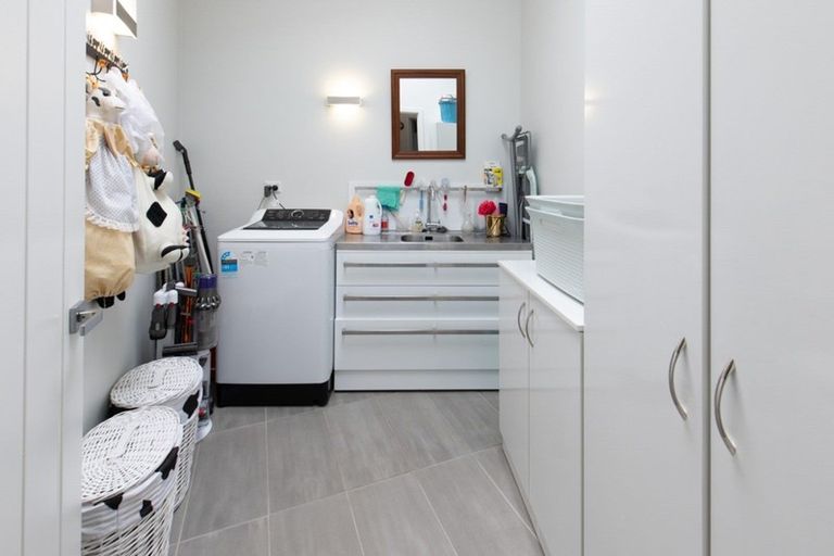 Photo of property in 127 Coutts Road, Gore, 9710