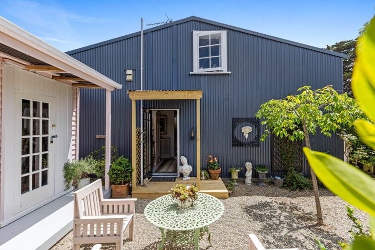 Photo of property in 33a Rambler Crescent, Beach Haven, Auckland, 0626