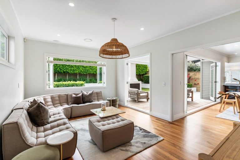 Photo of property in 26 Richmond Avenue, Northcote Point, Auckland, 0627