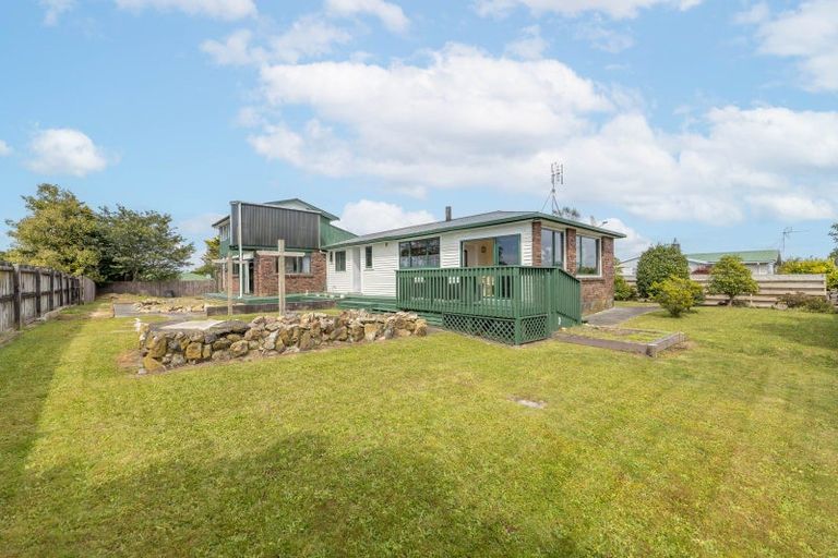 Photo of property in 13 Cairngorm Place, Tokoroa, 3420