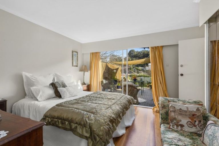 Photo of property in 32 Lowry Crescent, Stokes Valley, Lower Hutt, 5019