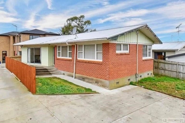 Photo of property in 96 Beaumonts Way, Manurewa, Auckland, 2102