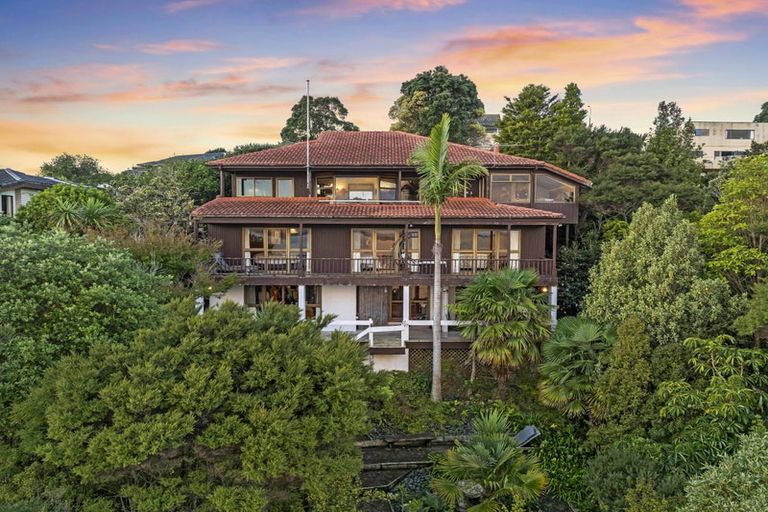 Photo of property in 16 Brigantine Drive, Beach Haven, Auckland, 0626