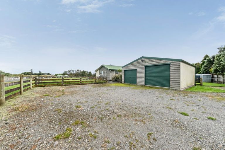 Photo of property in 55 Matarikoriko Road, Brixton, Waitara, 4382