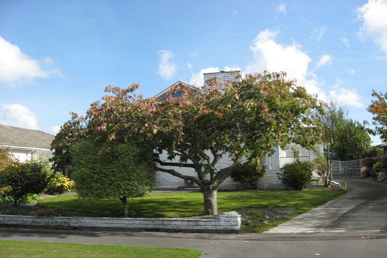 Photo of property in 23 Longmuir Street, Ilam, Christchurch, 8041