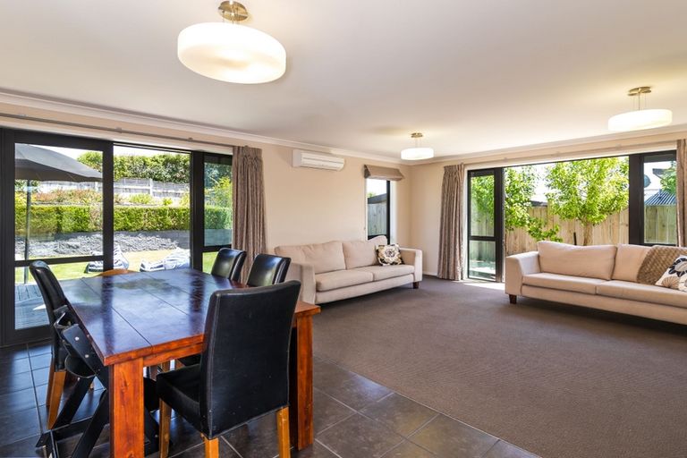 Photo of property in 27 Victoria Street, Richmond Heights, Taupo, 3330