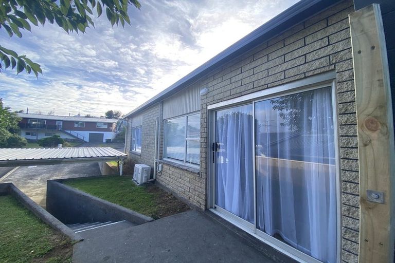 Photo of property in 6 Euclid Street, Vogeltown, New Plymouth, 4310