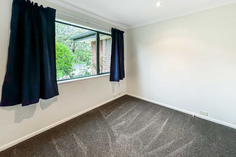 Photo of property in 18 Cooks Lane, Heathcote Valley, Christchurch, 8022