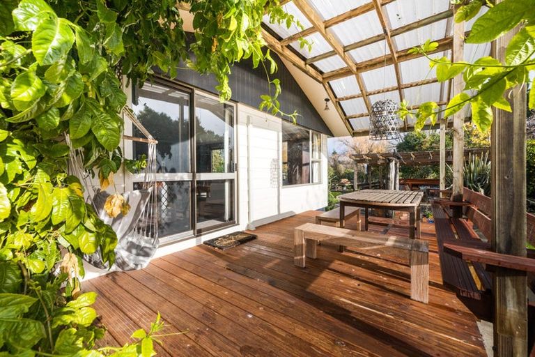 Photo of property in 24 Gorton Street, Bulls, 4818