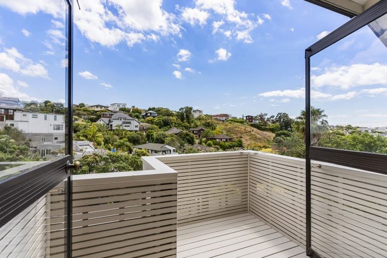 Photo of property in 5 Honeysuckle Lane, Mairangi Bay, Auckland, 0630