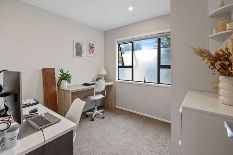 Photo of property in 37b Simpson Road, Papamoa Beach, Papamoa, 3118