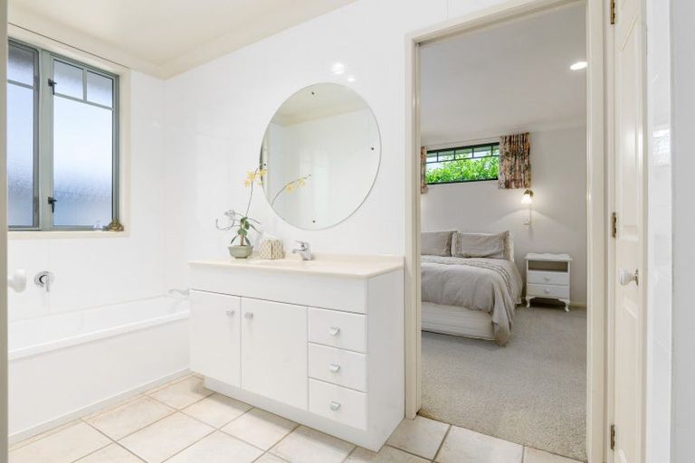 Photo of property in 12 Bryce Street, Cambridge, 3434