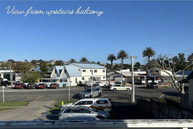 Photo of property in 10 Wallis Street, Raglan, 3225