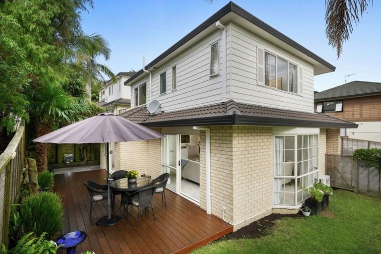 Photo of property in 5a Luana Way, Bucklands Beach, Auckland, 2014