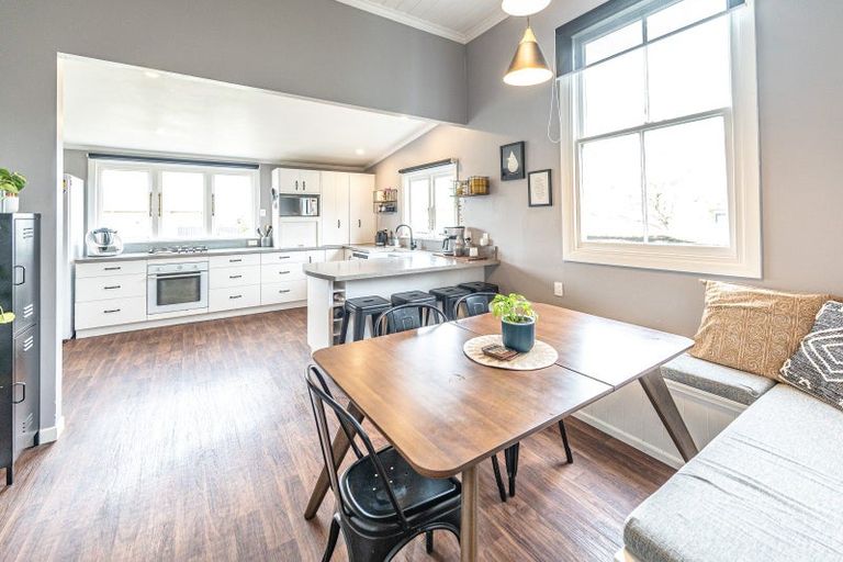 Photo of property in 92 Niblett Street, Whanganui, 4500