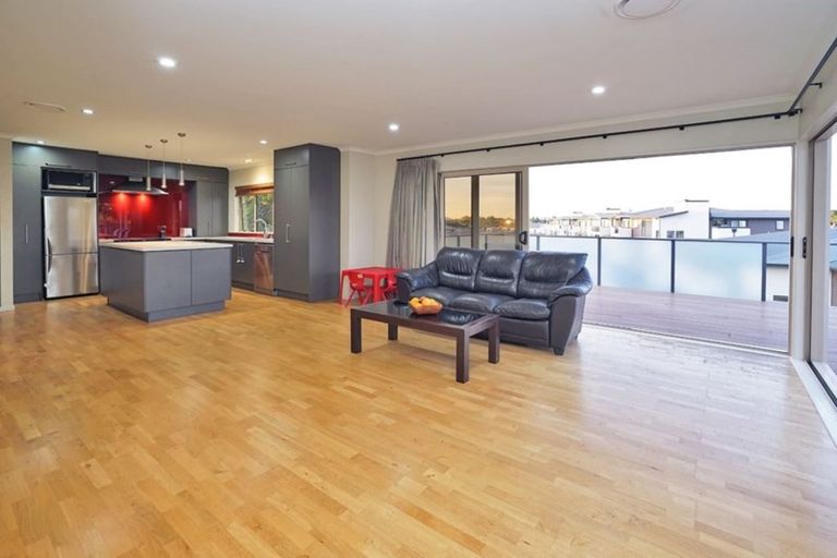 Photo of property in 11 Marnane Terrace, St Andrews, Hamilton, 3200