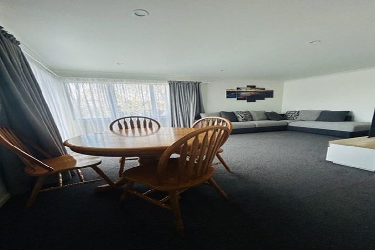 Photo of property in 17b Highlight Parade, Te Atatu South, Auckland, 0610