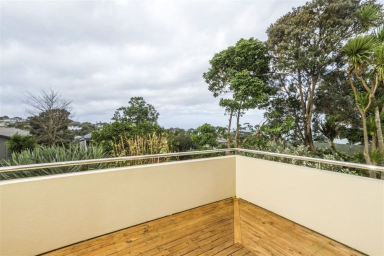 Photo of property in 1/9 Auld Street, Torbay, Auckland, 0630