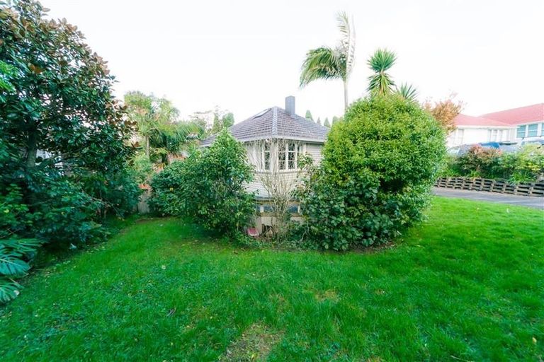 Photo of property in 1452 Dominion Road, Mount Roskill, Auckland, 1041