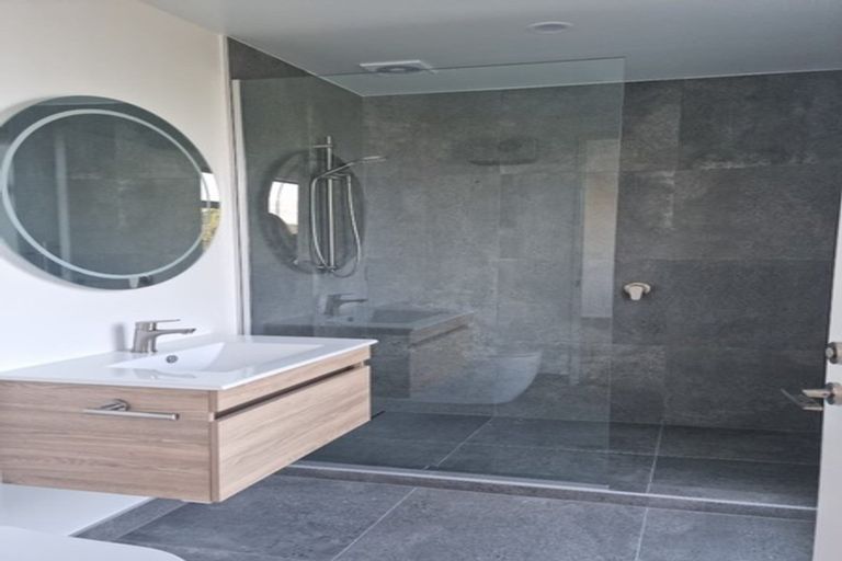 Photo of property in 2/173 Edgeware Road, Edgeware, Christchurch, 8013