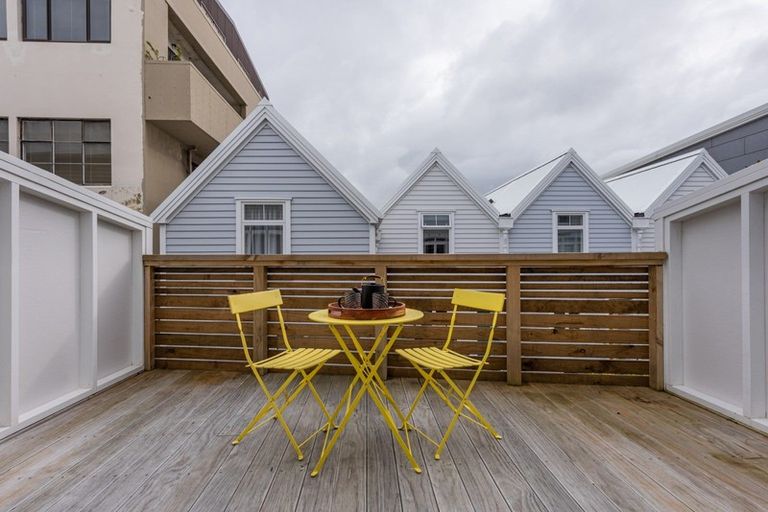 Photo of property in Pirie Street Townhouses, 28/35 Pirie Street, Mount Victoria, Wellington, 6011