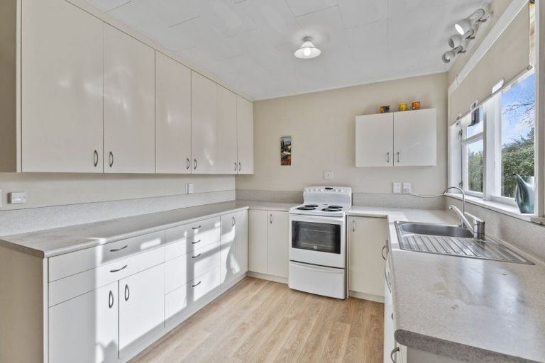 Photo of property in 81 Kiwi Road, Raumati Beach, Paraparaumu, 5032