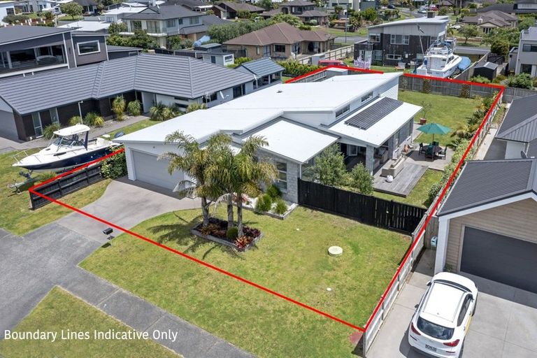 Photo of property in 8 Defender Crescent, Beachlands, Auckland, 2018