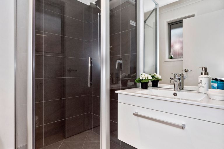 Photo of property in 4 Mcneish Place, Pokeno, 2402