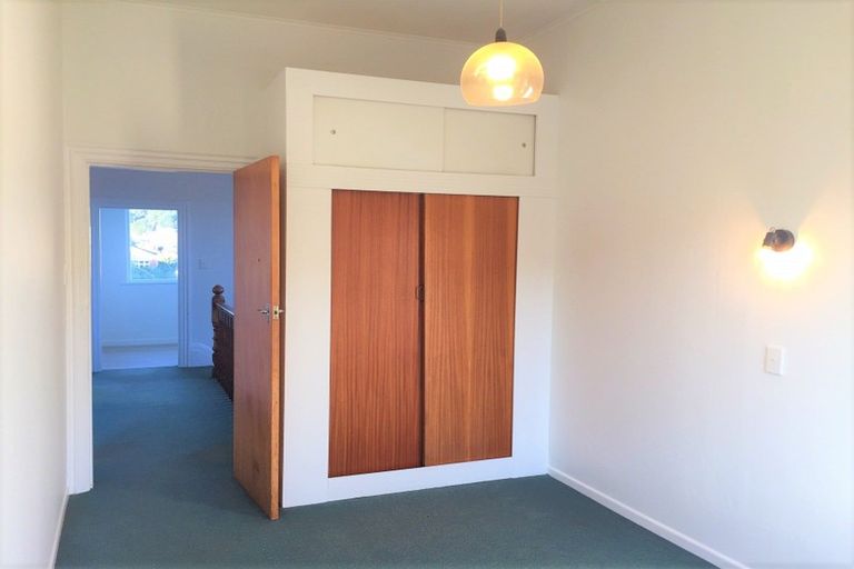 Photo of property in 2/45 Stanley Street, Berhampore, Wellington, 6023