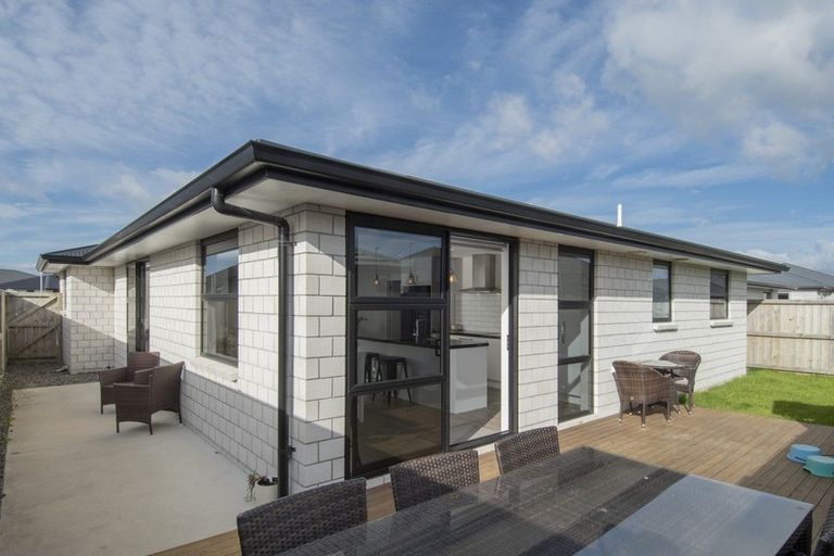 Photo of property in 55 Taioma Close, Papamoa, 3118