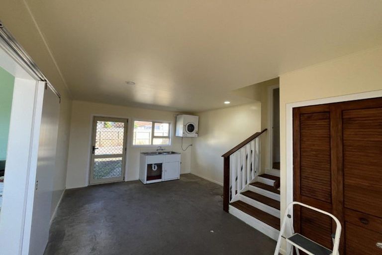 Photo of property in 21 Barrett Road, Whalers Gate, New Plymouth, 4310