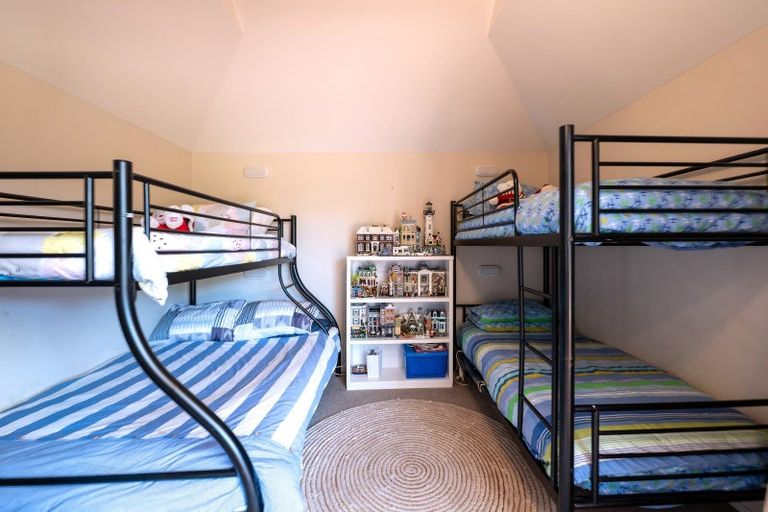 Photo of property in 28 Mata Place, Kinloch, Taupo, 3377