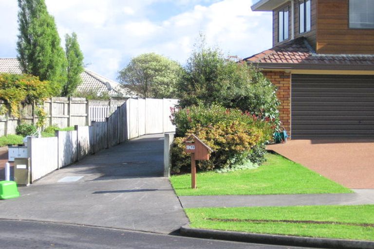 Photo of property in 11b Kookaburra Place, Botany Downs, Auckland, 2010