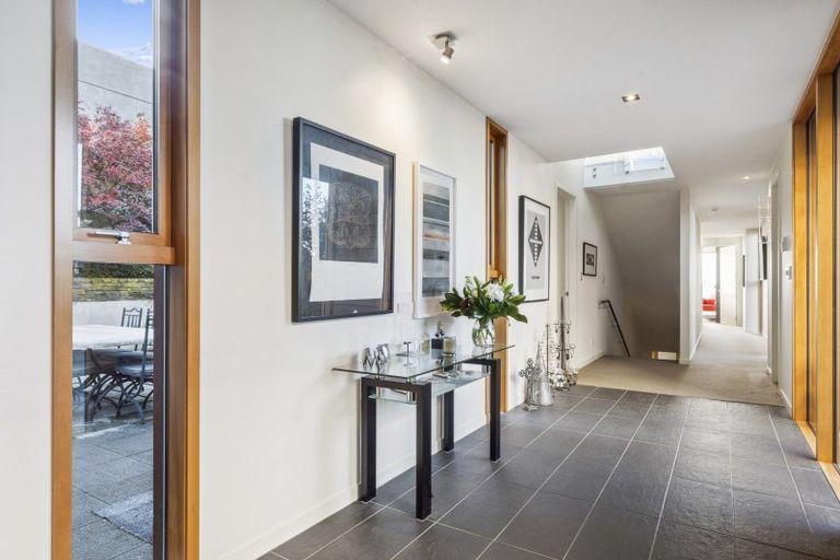 Photo of property in 28 Granville Terrace, Belleknowes, Dunedin, 9011