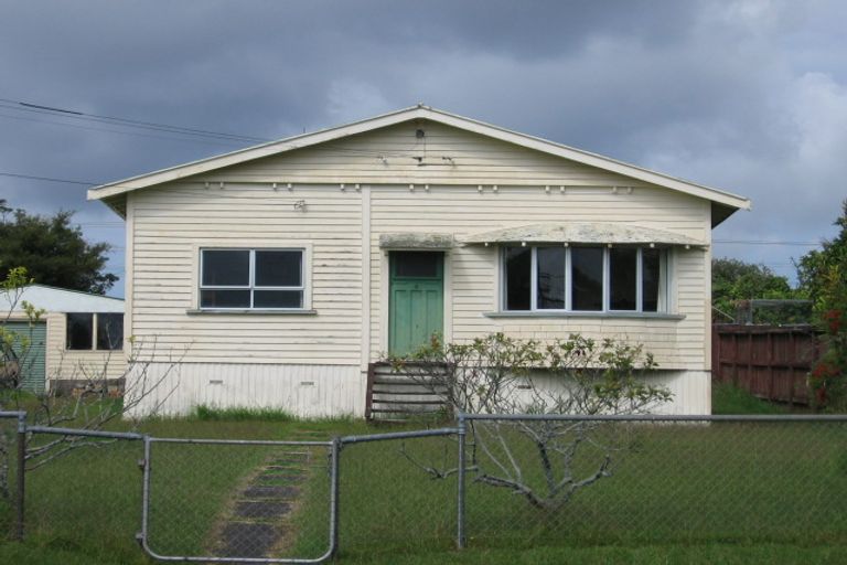Photo of property in 64 Miro Street, New Lynn, Auckland, 0600
