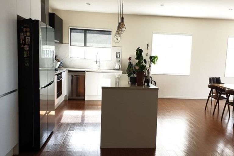 Photo of property in 5 Emell Street, Silverdale, 0932