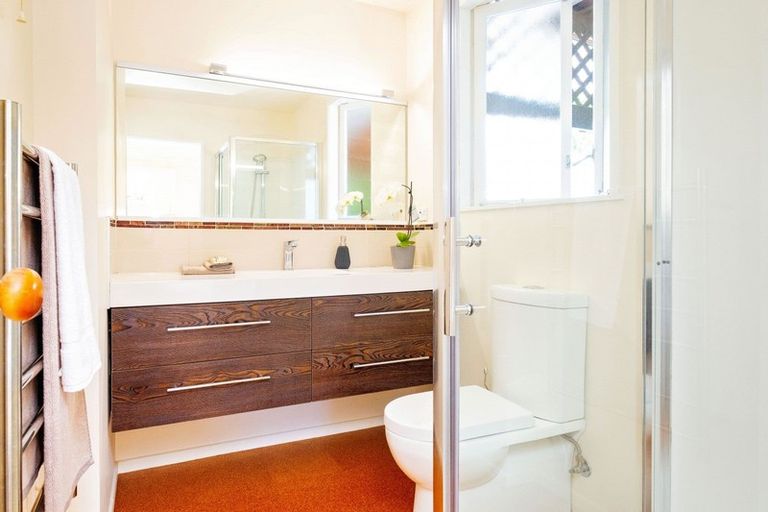 Photo of property in 10 Gillean Street, Havelock North, 4130