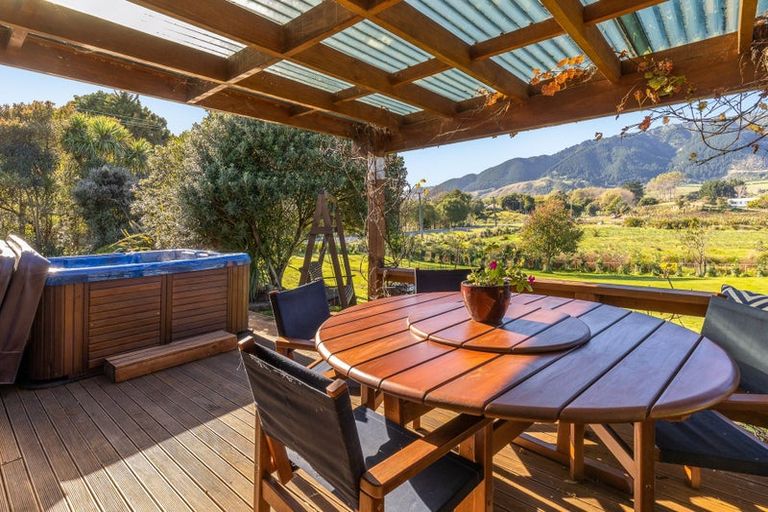 Photo of property in 149 Peka Peka Road, Peka Peka, Waikanae, 5391