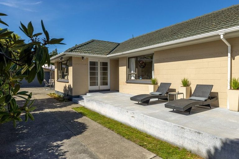 Photo of property in 26 Liverton Crescent, Bishopdale, Christchurch, 8053