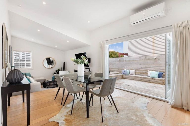 Photo of property in 45 View Road, Mount Eden, Auckland, 1024